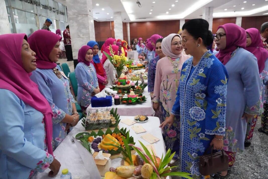 Peringati Hari Kartini, PKK Jakarta Timur Komitmen Pilah Sampah dari Sumbernya