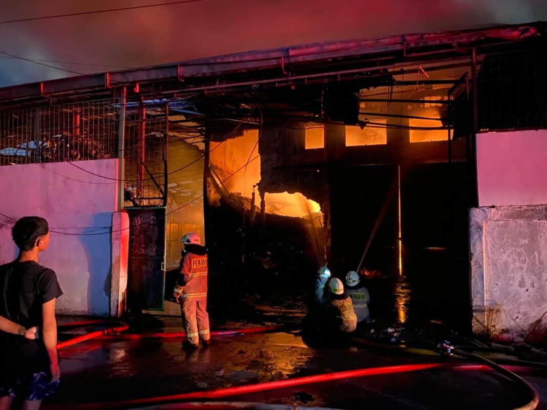 4 Gudang di Pergudangan Miami