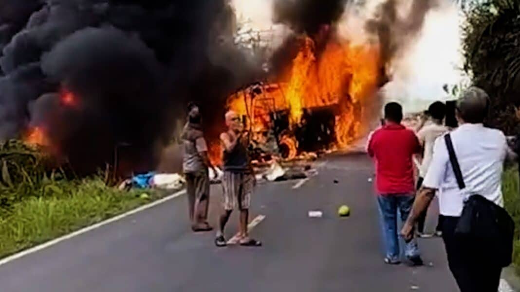 Kecelakaan Bus ALS vs Truk Tangki di Musi Rawas Utara, 16 Orang Tewas